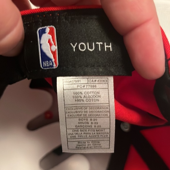 Toronto Raptors Hat - YOUTH - Picture 4 of 4